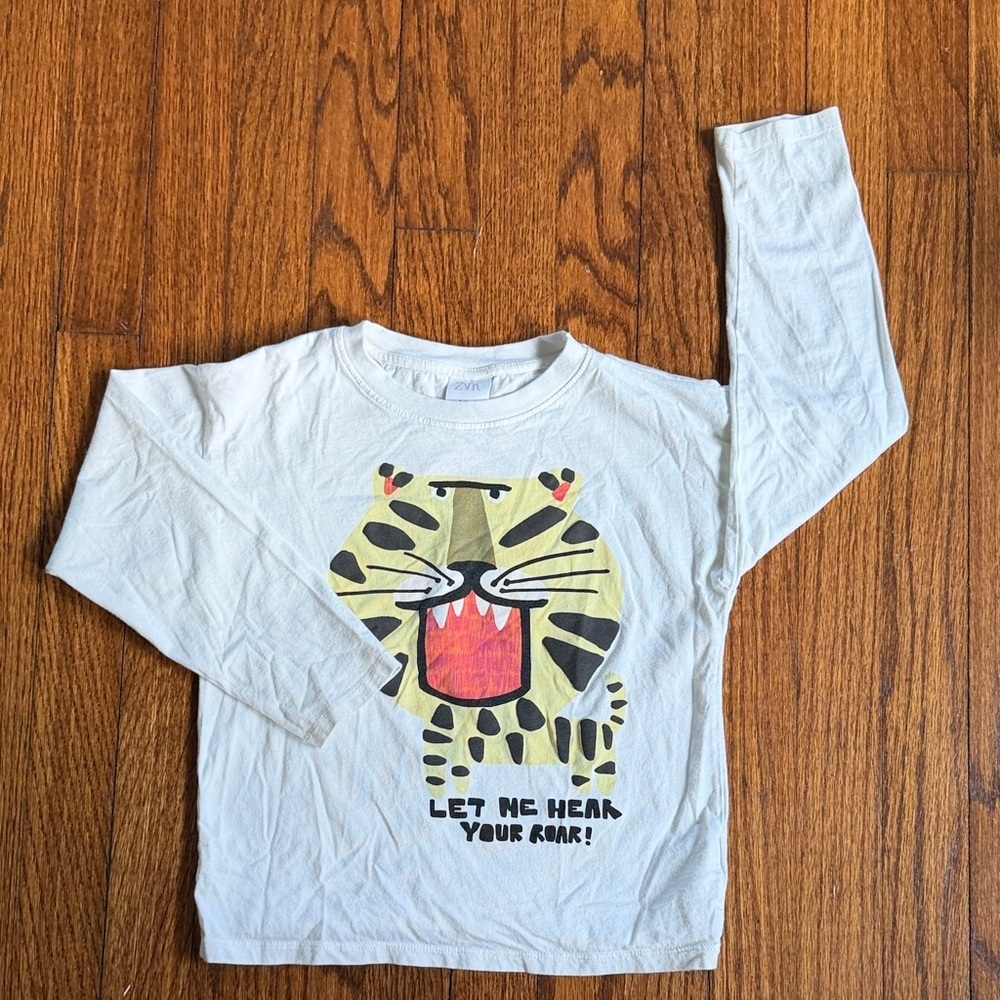 Zara Boy’s White Tiger Graphic Long Sleeve Tee  🐯